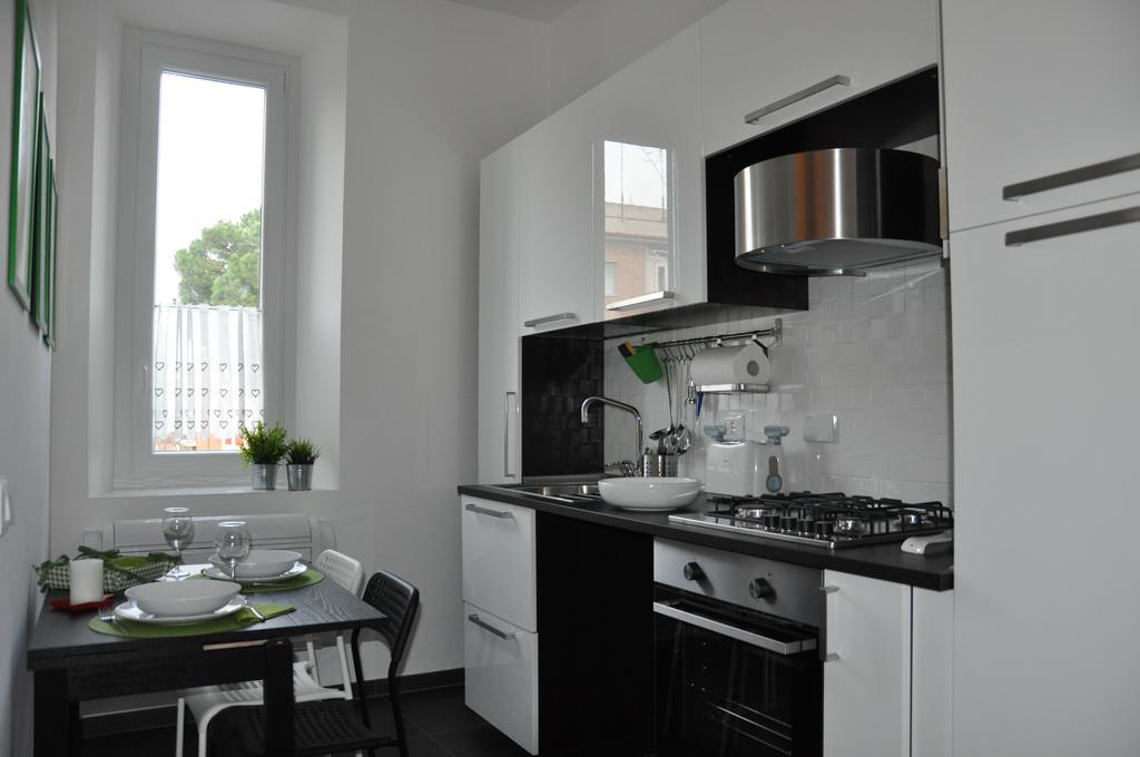 Apartamento La Casina Di Ludo Roma Exterior foto
